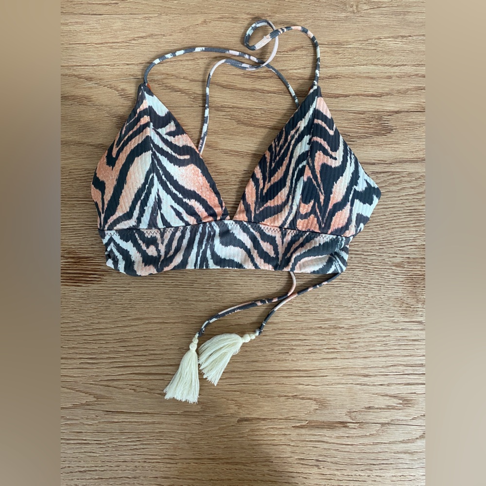 Becca Swimwear Top Size Small